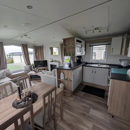 شقة Neues Chalet Nr 76 Am Weltkulturerbe Wattenmeer Tierfrei Mit Eingezaeunten Garten Grosse Terrasse Top Ausstattung Westerland