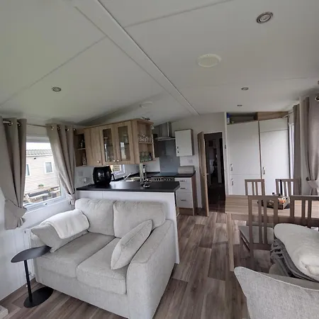 شقة Neues Chalet Nr 76 Am Weltkulturerbe Wattenmeer Tierfrei Mit Eingezaeunten Garten Grosse Terrasse Top Ausstattung Westerland