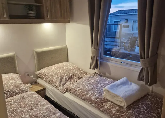 Neues Chalet Nr 76 Am Weltkulturerbe Wattenmeer Tierfrei Mit Eingezaeunten Garten Grosse Terrasse Top Ausstattung