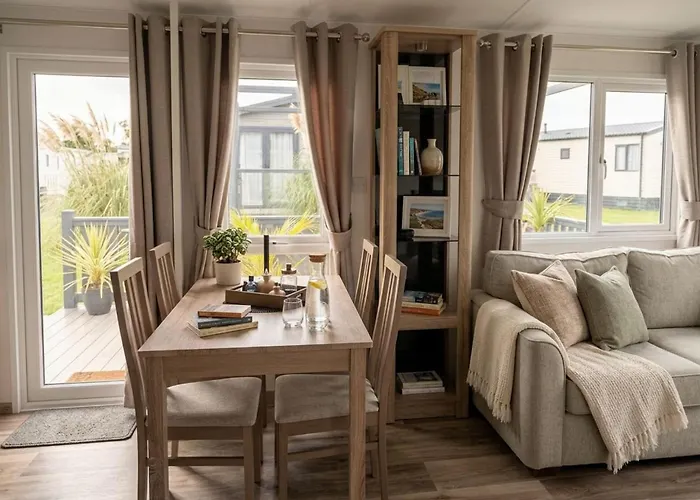 Neues Chalet Nr 76 Am Weltkulturerbe Wattenmeer Tierfrei Mit Eingezaeunten Garten Grosse Terrasse Top Ausstattung شقة Westerland