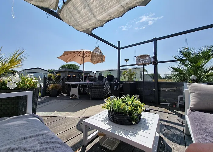 Neues Chalet Nr 76 Am Weltkulturerbe Wattenmeer Tierfrei Mit Eingezaeunten Garten Grosse Terrasse Top Ausstattung شقة *